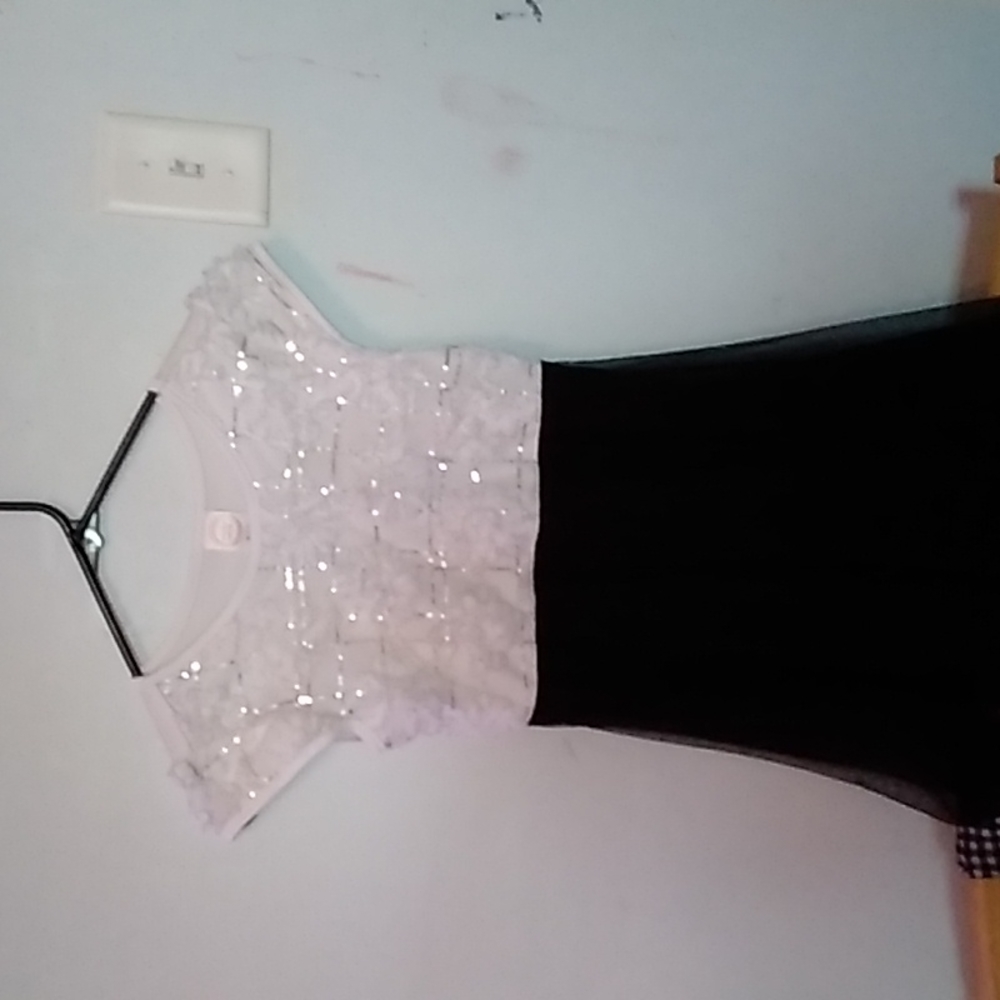 Kids black and white dress